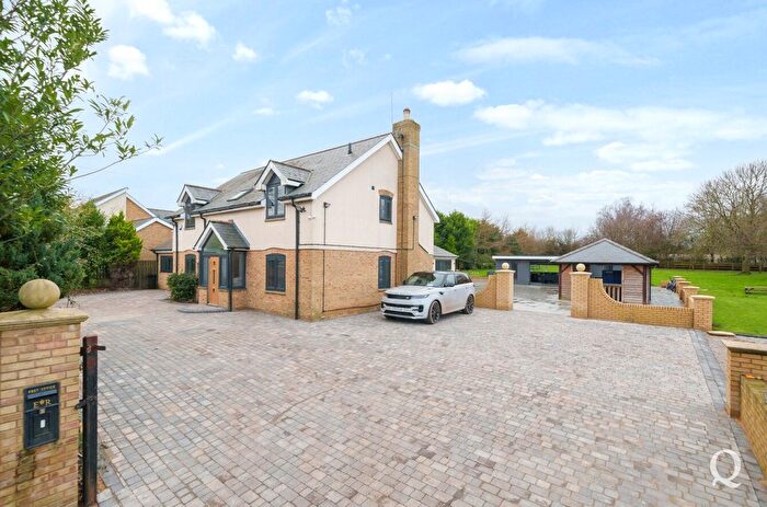 4 Bedroom Detached House For Sale In Chalky Road, Stockbury, Sittingbourne, Kent, ME9