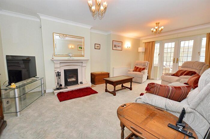 5 Bedroom Detached House For Sale In Trentham Drive, Holt Road, Sheringham, NR26