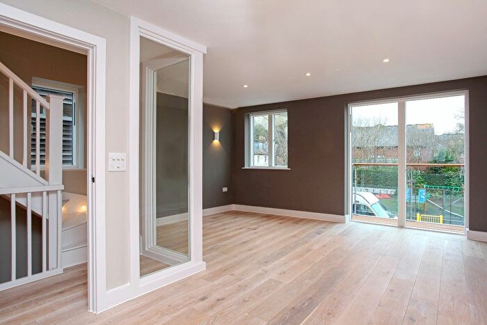 3 Bedroom Town House To Rent In Timberyard Lane, Lewes, East Sussex, BN7