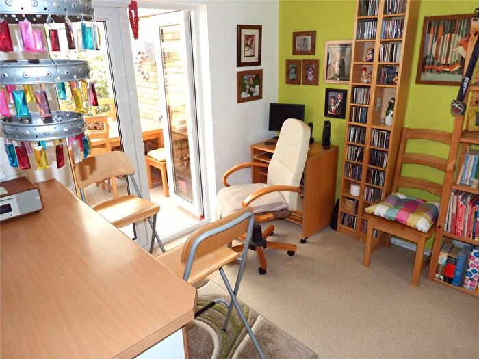 3 Bedroom Terraced House For Sale In Webb Rise, Stevenage, Hertfordshire, SG1