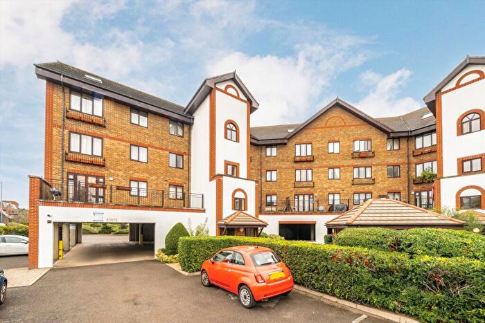 1 Bedroom Flat To Rent In Sopwith Way, Kingston Upon Thames, KT2