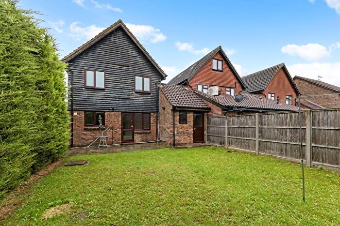 4 Bedroom Semi-Detached House To Rent In Talman Grove, Stanmore, HA7