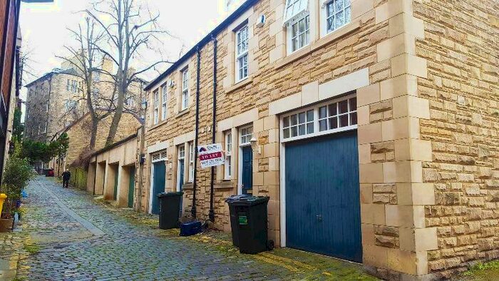 3 Bedroom Flat To Rent In Gayfield Place Lane, Broughton, Edinburgh, EH1