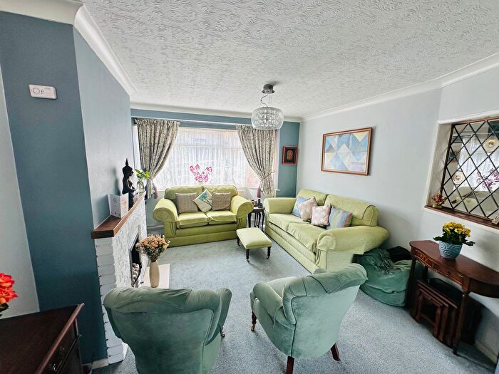 3 Bedroom End Terrace House For Sale In Morley Road, Chadwell Heath, Essex, RM6