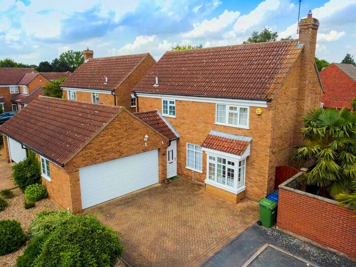 Houses for sale in Saint Neots, PE19, Cambridgeshire