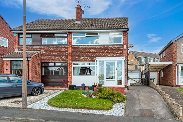 3 Bedroom Semi Detached House For Sale In The Paddocks, Aston, S26