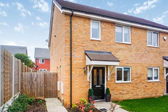 3 Bedroom Semi-Detached House To Rent In Blake Close, Towcester, NN12