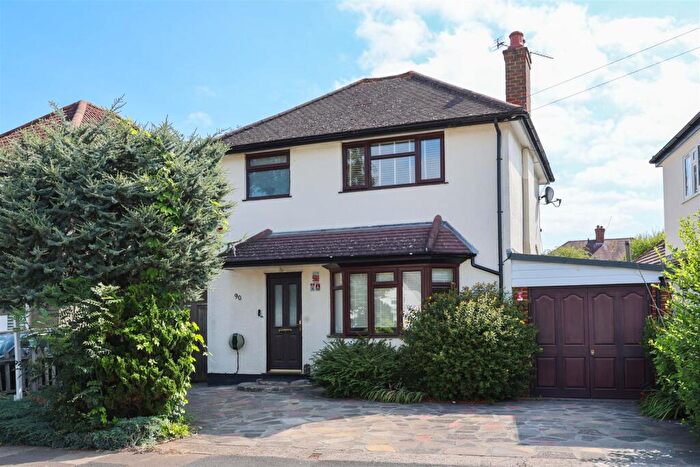 3 Bedroom Detached House For Sale In Lime Grove, Ruislip, HA4