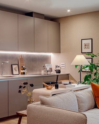 Studio To Rent In Grenan Square, Greenford, UB6