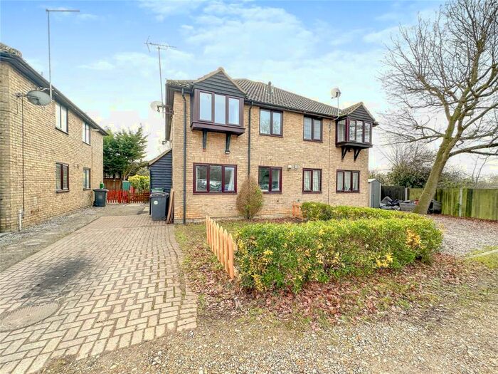 1 Bedroom Terraced House To Rent In Brockenhurst Way, Chelmsford, Essex, CM3