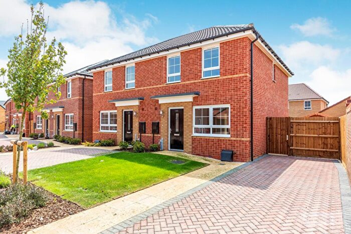 3 Bedroom House To Rent In Almond Avenue, Whittlesey, Peterborough, PE7