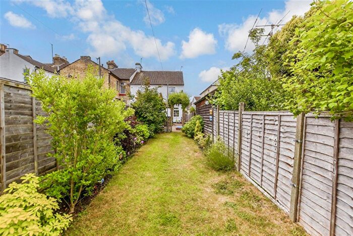 2 Bedroom End Of Terrace House For Sale In Bell Lane, Ditton, Aylesford, Kent, ME20