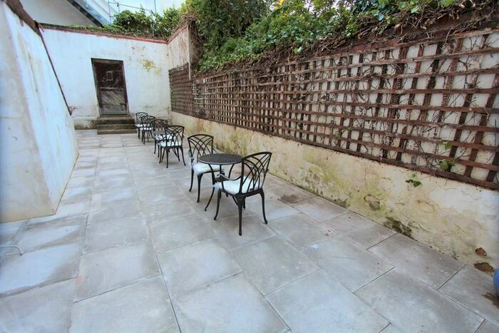 1 Bedroom Flat To Rent In Tollington Park, London, N4