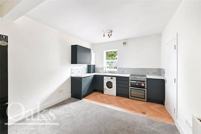 2 Bedroom Apartment To Rent In Maple Road, Penge, SE20