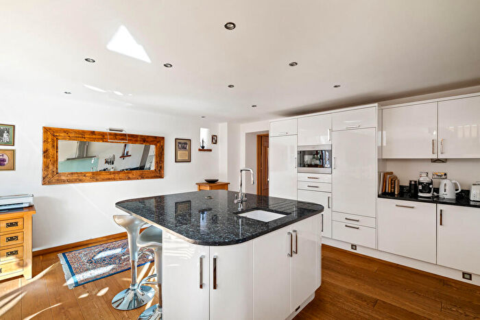 2 Bedroom Barn Conversion For Sale In Brampton, Lincoln, LN1