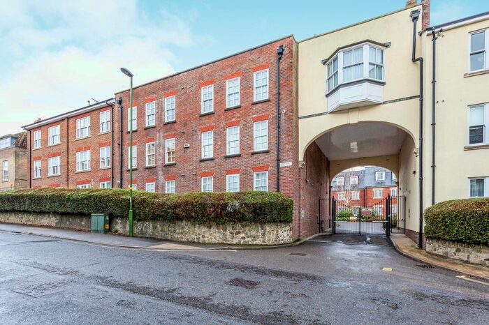 2 Bedroom Flat To Rent In Boltro Road, Haywards Heath, RH16