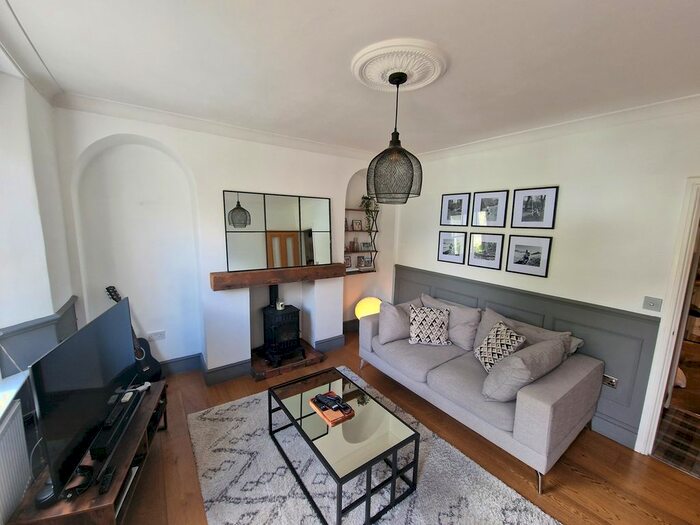 2 Bedroom Cottage To Rent In Park View, Bolton, BL1