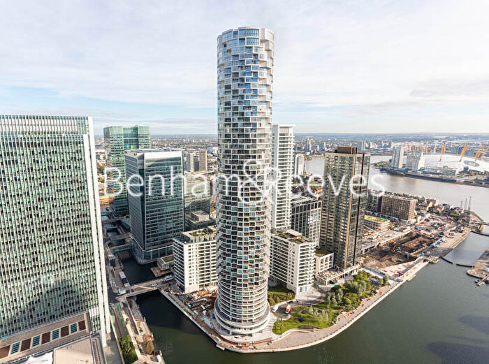 2 Bedroom Apartment To Rent In Hampton Tower, Marsh Wall, E14