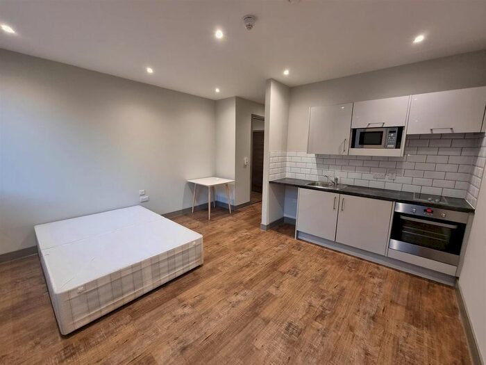 Studio To Rent In Week Street, Maidstone, ME14