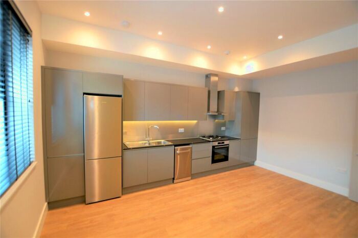 1 Bedroom Apartment To Rent In Gipsy Hill, London, SE19