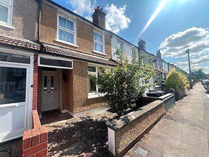 2 Bedroom Terraced House To Rent In Somerset Road, DA1