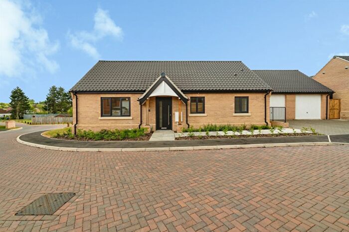 2 Bedroom Detached Bungalow For Sale In Jubilee Way, Holton, Halesworth, IP19