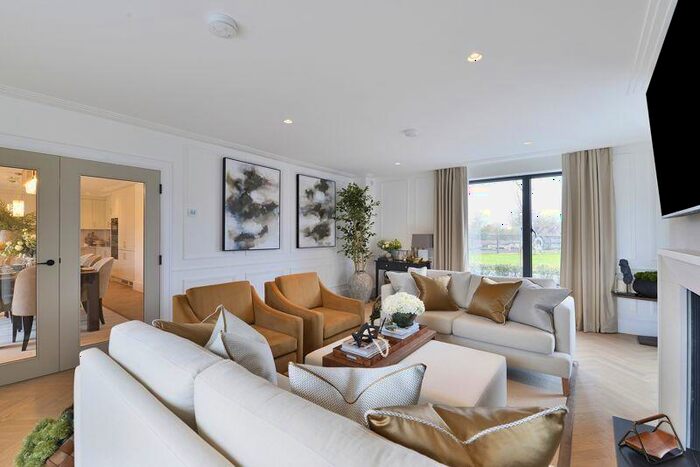 5 Bedroom Detached House For Sale In Barons Drive, Alfold, Cranleigh, GU6
