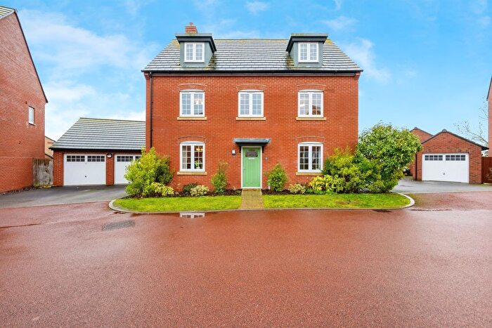 5 Bedroom Detached House For Sale In Hare Meadow, Great Barford, Bedford, MK44