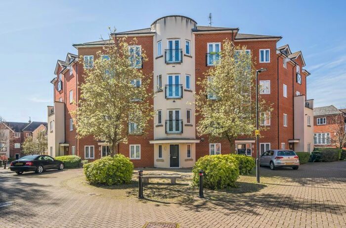 2 Bedroom Flat To Rent In Penlon Place, Abingdon, OX14