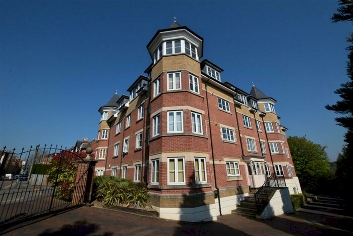 2 Bedroom Apartment To Rent In St. Georges Gate, Norwich Avenue West, BH2
