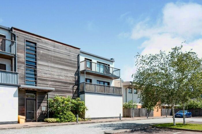 2 Bedroom Flat To Rent In The Courtyard, Beggarwood, Basingstoke, Hampshire, RG22