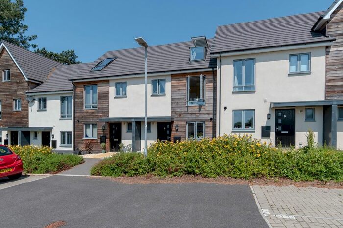 3 Bedroom Terraced House To Rent In Parklands Gardens, Chippenham, SN15