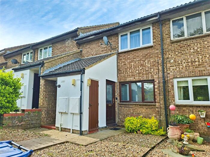 1 Bedroom House For Sale In Burns Close, Hitchin, Hertfordshire, SG4