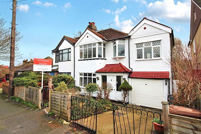 4 Bedroom Semi-Detached House For Sale In Pine Walk, Banstead, SM7