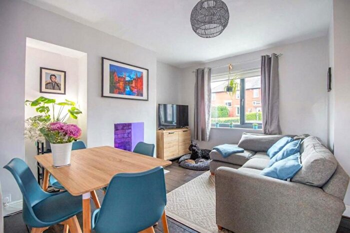 3 Bedroom Semi Detached House For Sale In Chedworth Road, Bristol, BS7