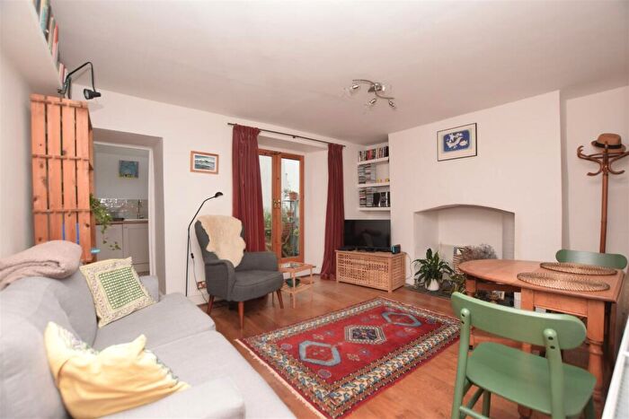 1 Bedroom Flat To Rent In Basement Flat, Richmond Road, BS6