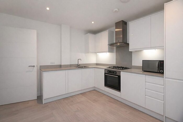 1 Bedroom Flat For Sale In Brick House, Romford, RM3