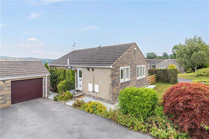 2 Bedroom Bungalow For Sale In Hillside Close, Addingham, Ilkley, West Yorkshire, LS29
