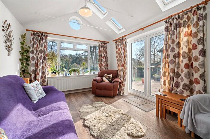 5 Bedroom Detached House For Sale In Broom Acres, Sandhurst, Berkshire, GU47