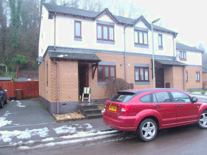 3 Bedroom Semi-Detached House To Rent In Cotteybrook, Tiverton, EX16