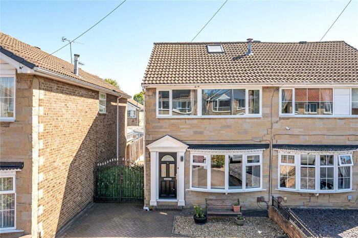 4 Bedroom Semi-Detached House For Sale In Hillside View, Pudsey, West Yorkshire, LS28