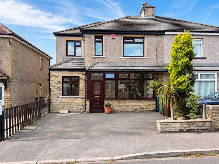 4 Bedroom Semi-Detached House For Sale In Ridgeway, Wrose, Shipley, BD18