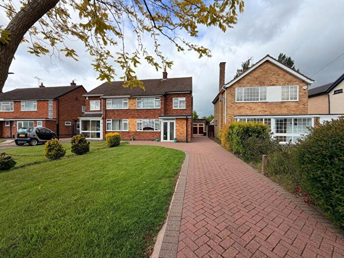 3 Bedroom Semi Detached House For Sale In Peake Avenue, Nuneaton, CV11