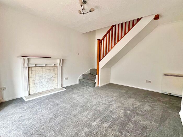 2 Bedroom End Of Terrace House To Rent In The Cricketers, Axminster, EX13