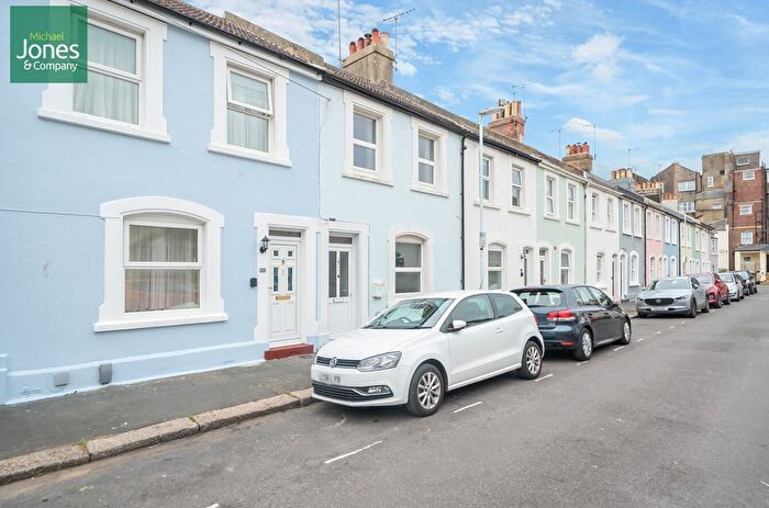 2 Bedroom Terraced House To Rent In Surrey Street, Worthing, BN11