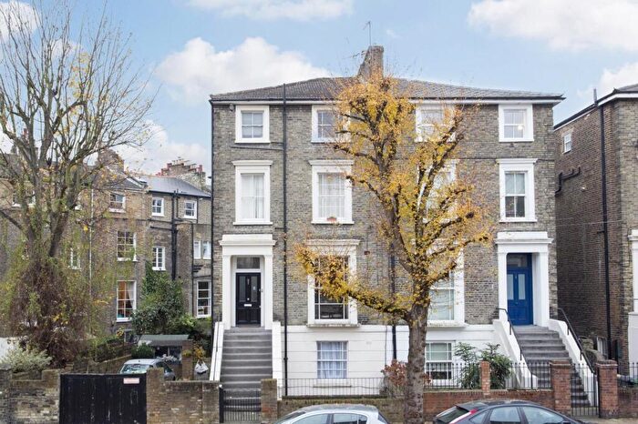 2 Bedroom Apartment To Rent In Cantelowes Road, Camden, NW1