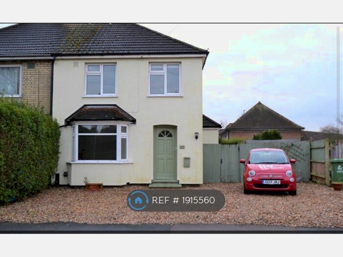 3 Bedroom Semi-Detached House To Rent In Kendal Way, Cambridge, CB4