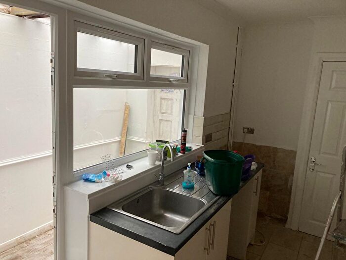 3 Bedroom Terraced House To Rent In Devon Road, Barking, IG11