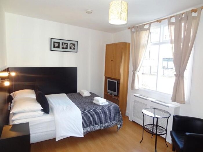 Studio To Rent In Cartwright Gardens, London, WC1H