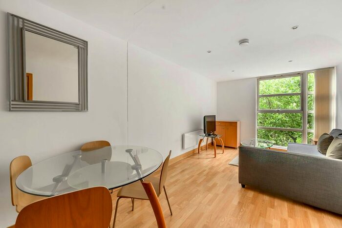 1 Bedroom Flat To Rent In Page Street, Westminster, London, SW1P